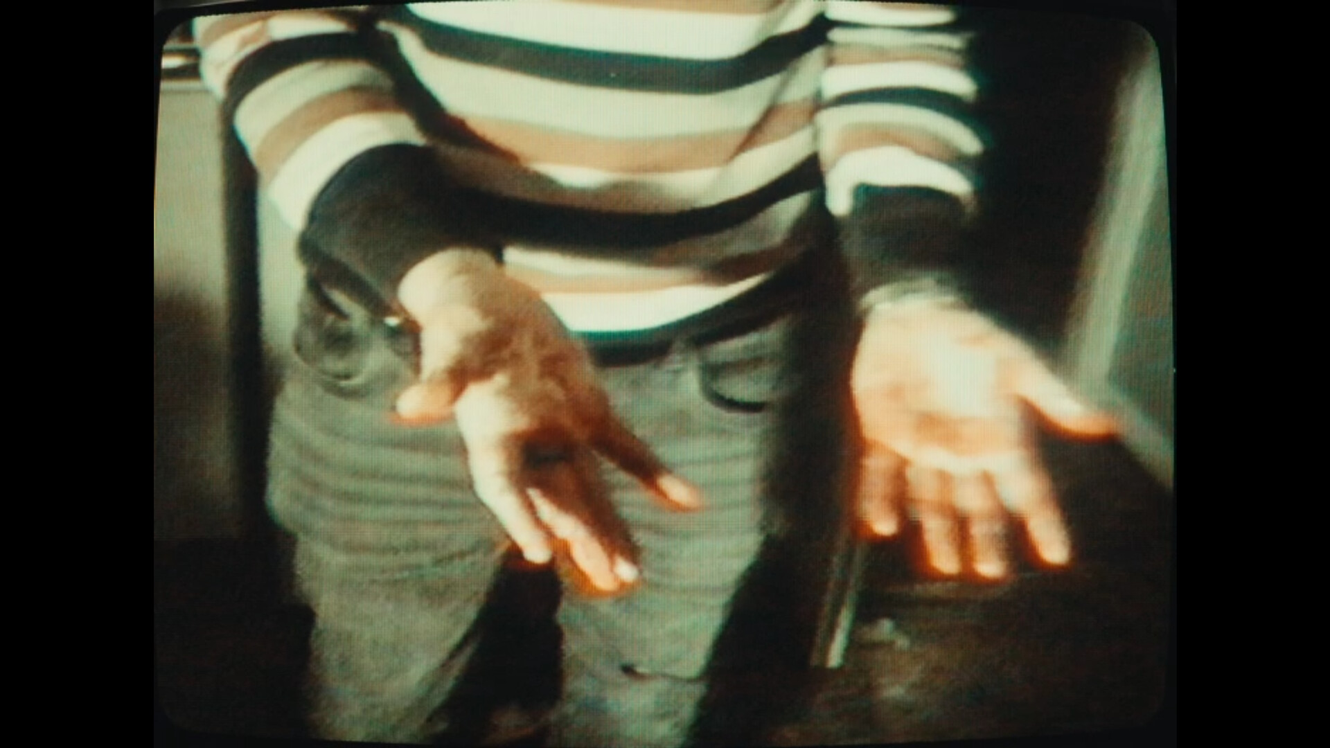 《录像怪谈/Dead Format》PC英文版下载-含Build.21160430-资源站